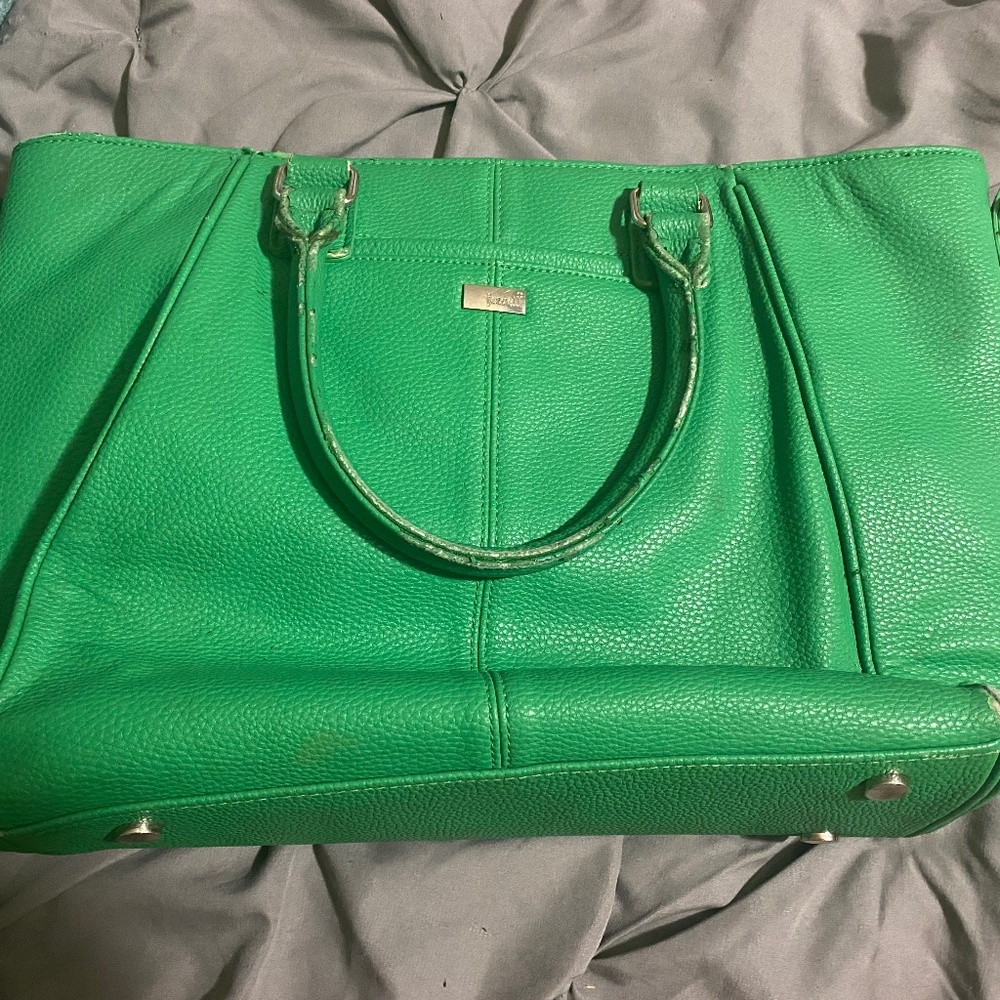 Thirty one large green purse
